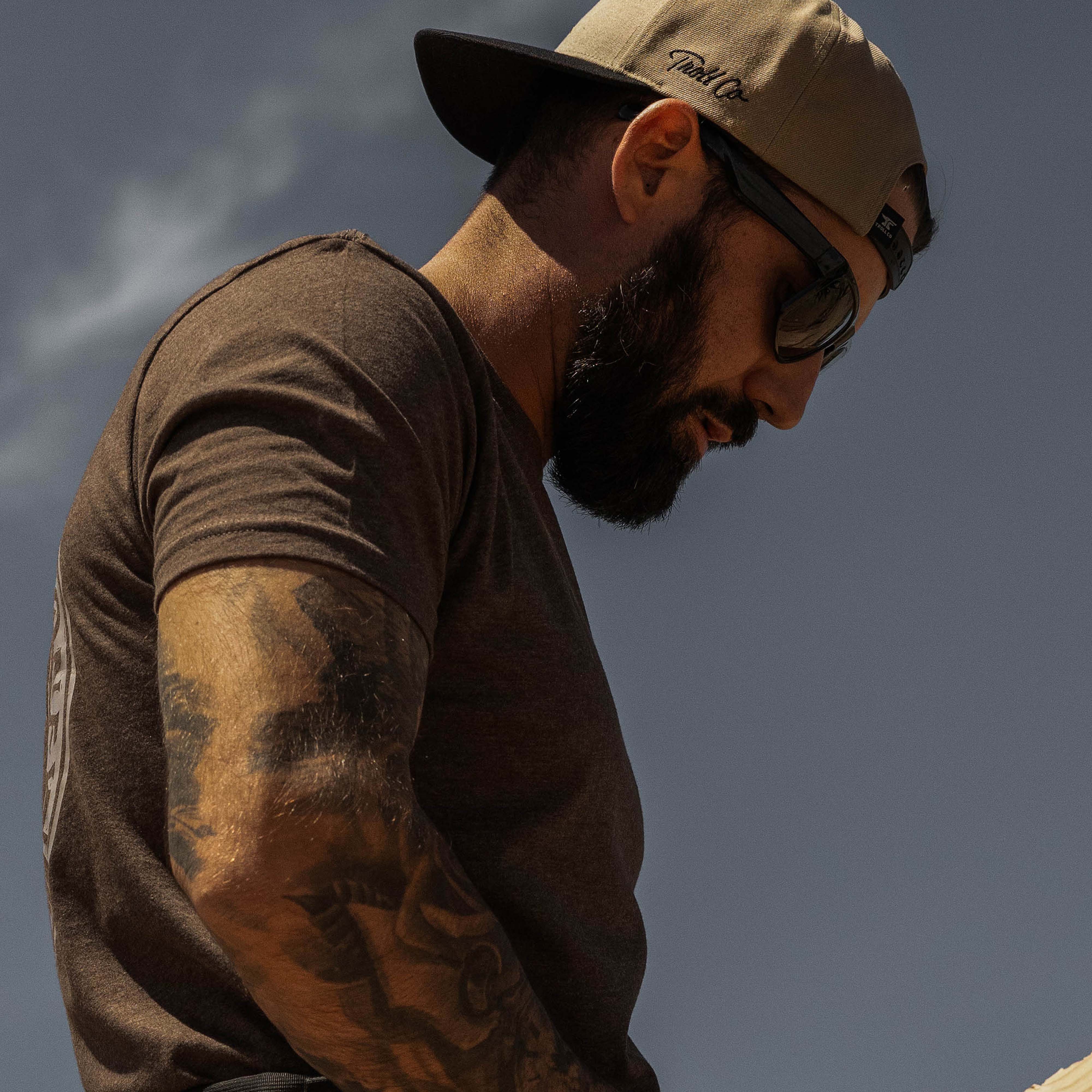 Men's DHCM Haggler T-Shirt | Color: Brown Heather